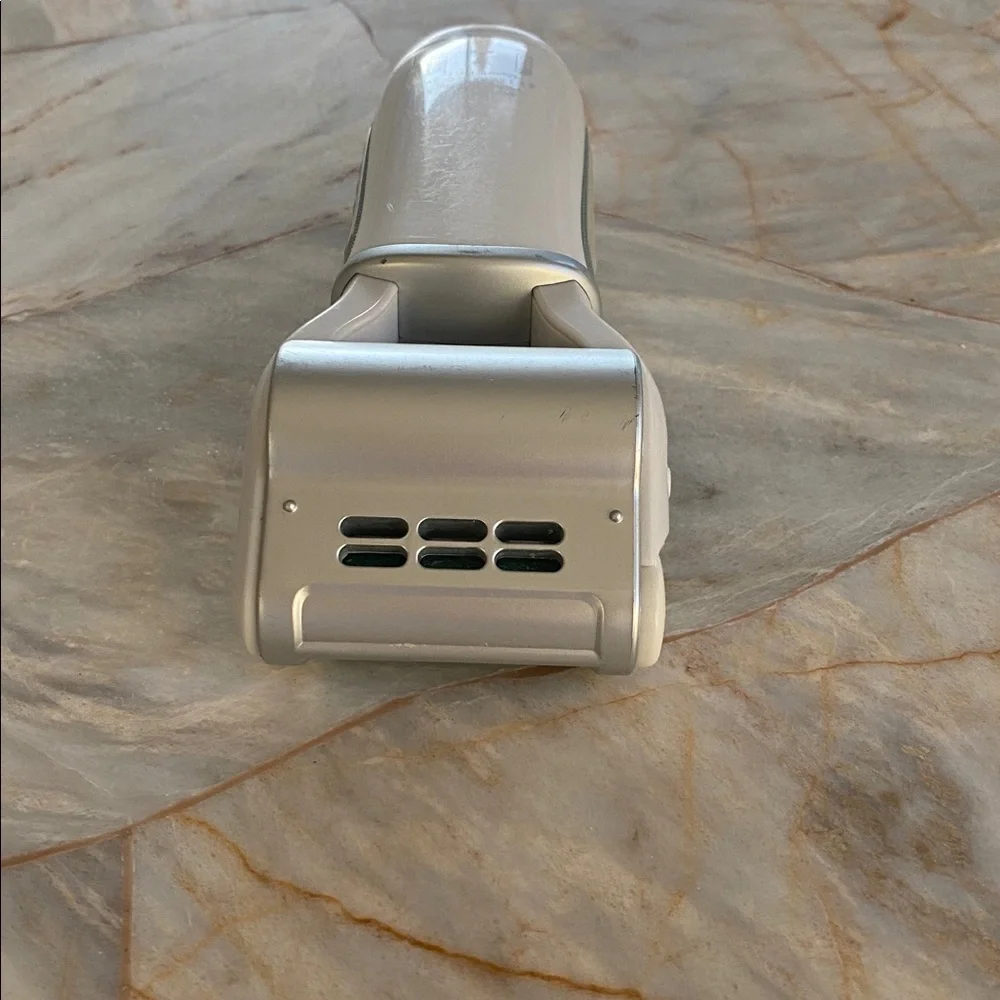 Micro-Pedi White‎ and Silver Callus Remover